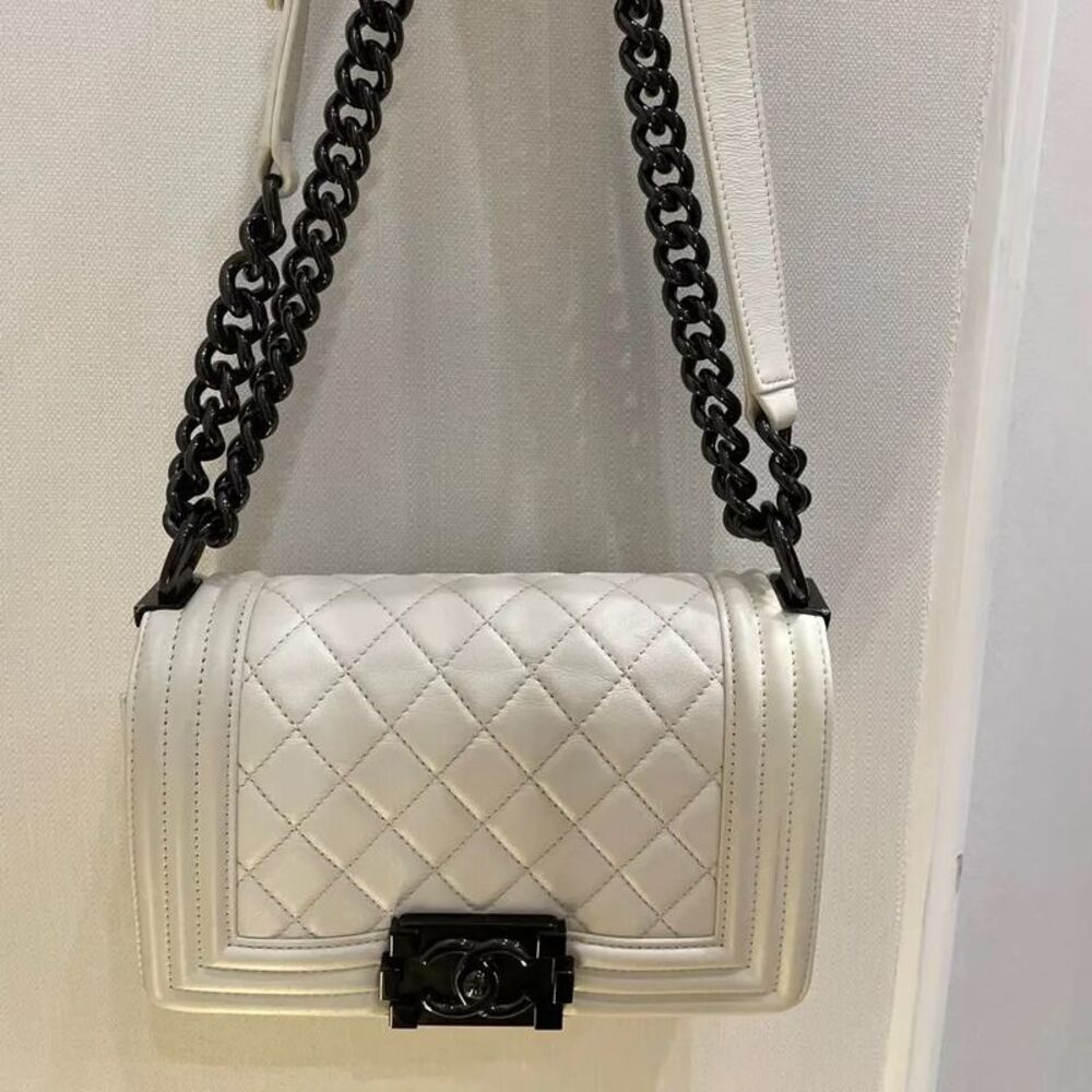 Chanel Women Pre-Loved Bag Very Good Condition